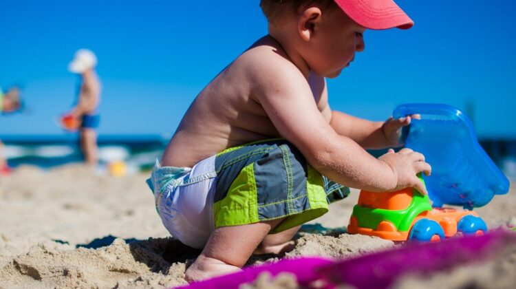 Co zabrać ze sobą na plażę?
